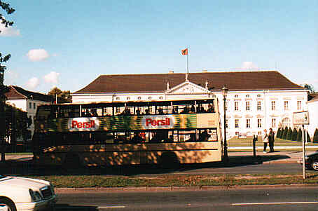 KLICK MICH, dann ist der Bus weg!