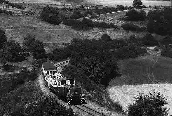 Im offenen Wagen fahren, die frische Luft schnuppern, einen Rheinwein geniessen... :-)